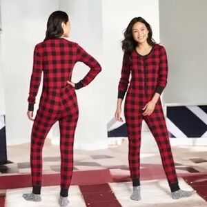 LL Bean Red and Black Plaid Onesie Pajamas Large Petite